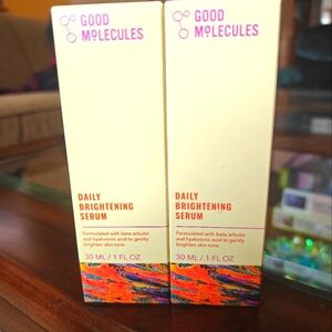 Good Molecules Daily Brightening Serum, a set of 2